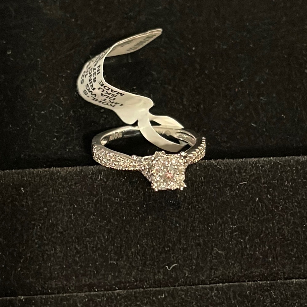 Simply Vera Vera Wang 14 KT WG 1/2 CTTW Diamond Ring